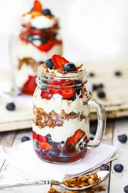 No-Bake Mascarpone Berry Parfait with Honey Drizzle