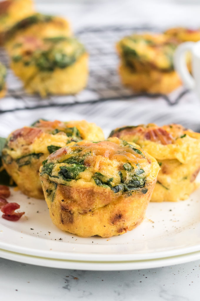 Low-Carb Egg and Spinach Breakfast Muffins with Cheddar