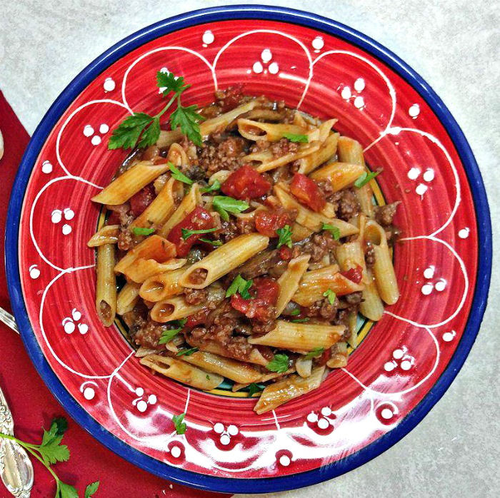 One-Pot Ground Beef and Tomato Penne