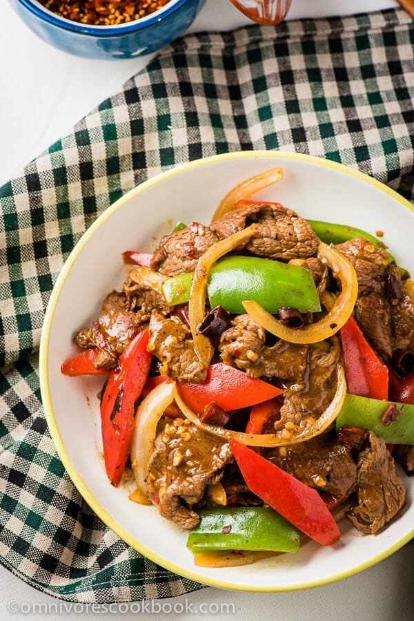 Spicy Stir-Fried Beef with Chili and Garlic