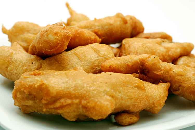 Beer-Battered Catfish with Spicy Remoulade