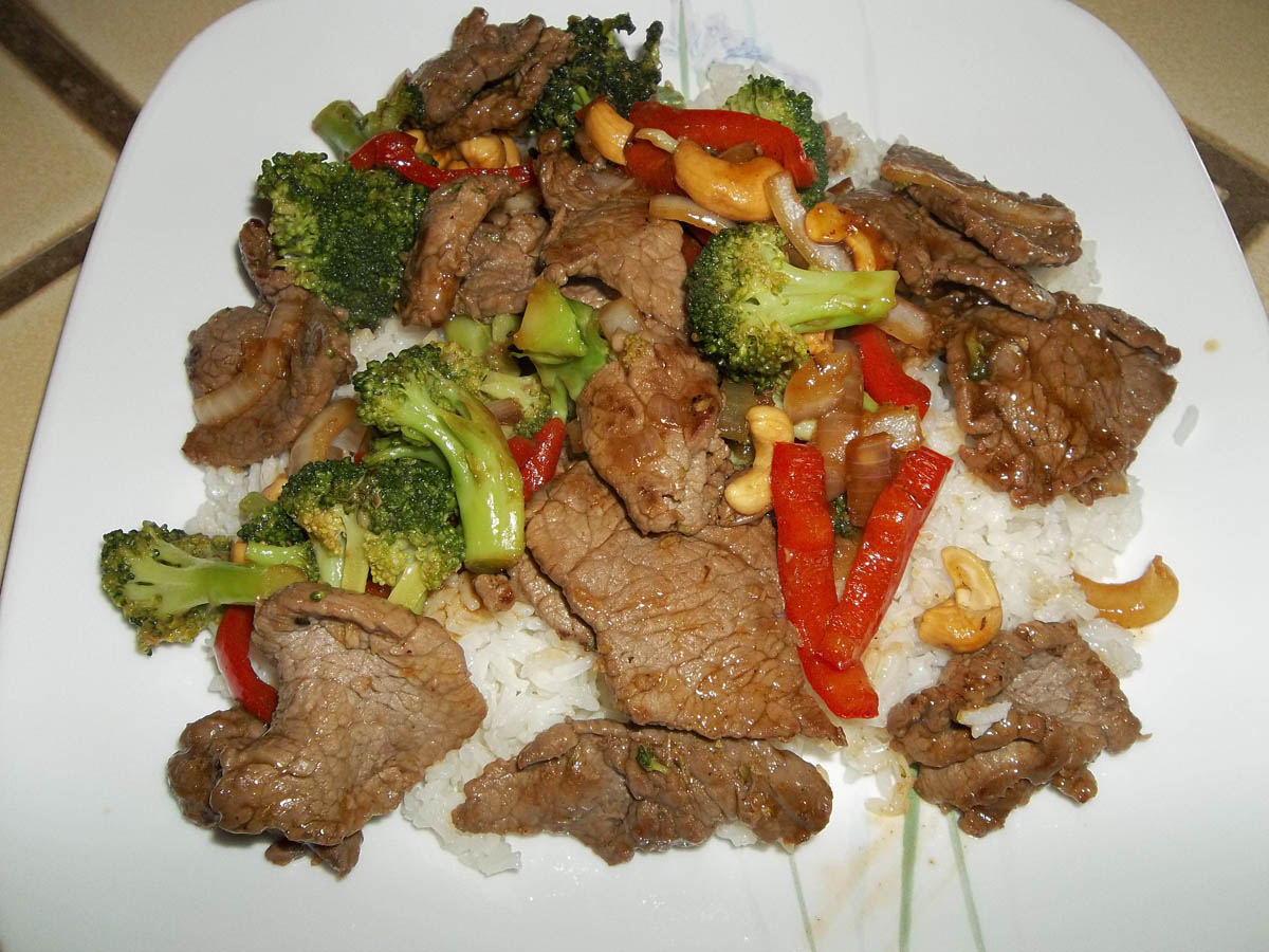 Wok-Tossed Beef and Broccoli with Oyster Sauce Glaze