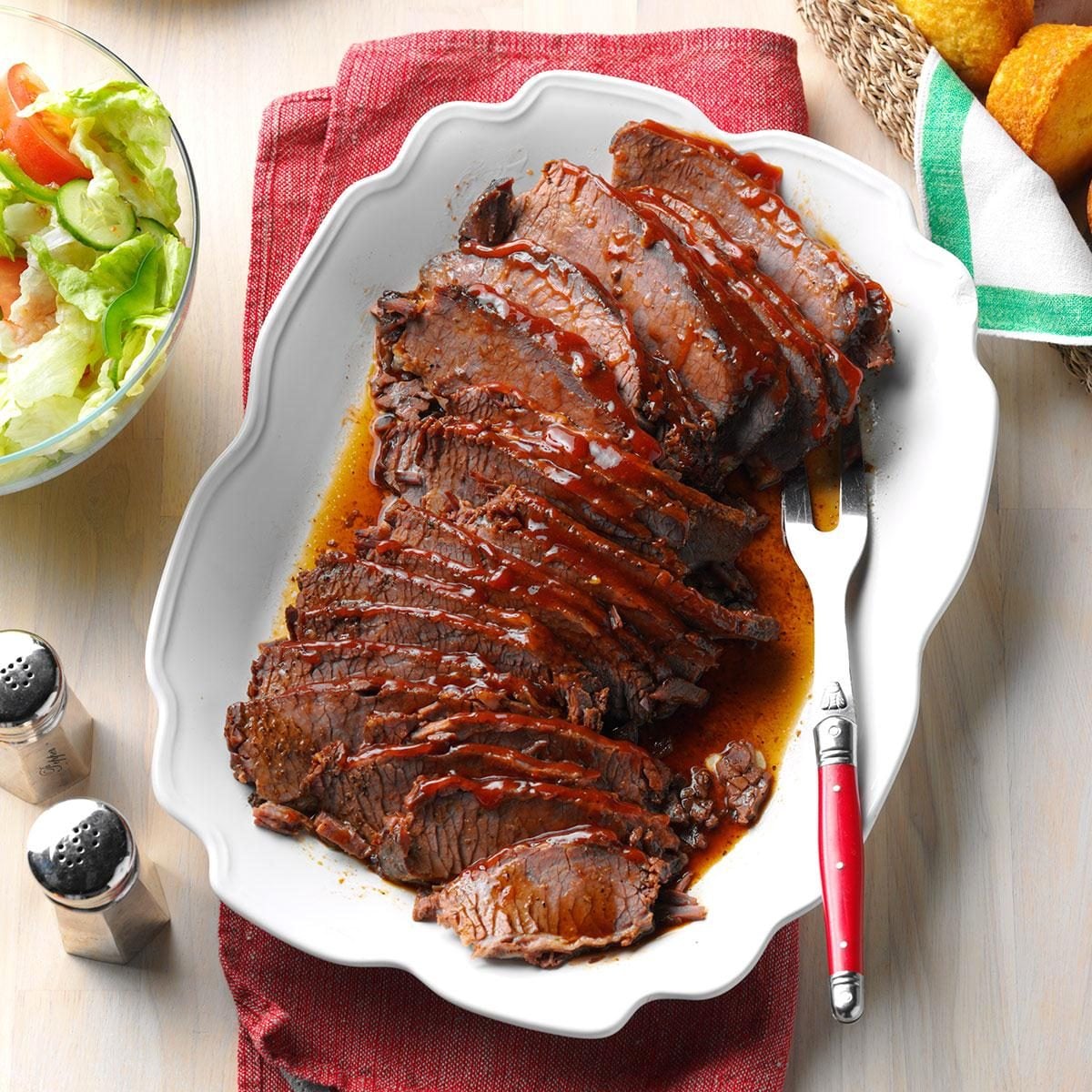 Oven-Roasted Brisket with Garlic and Red Wine Sauce