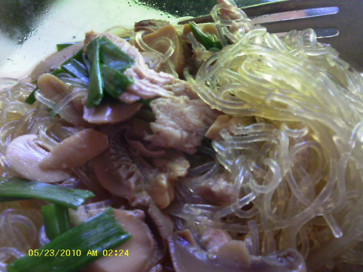 Stir-Fried Glass Noodles with Pork and Seasonal Vegetables