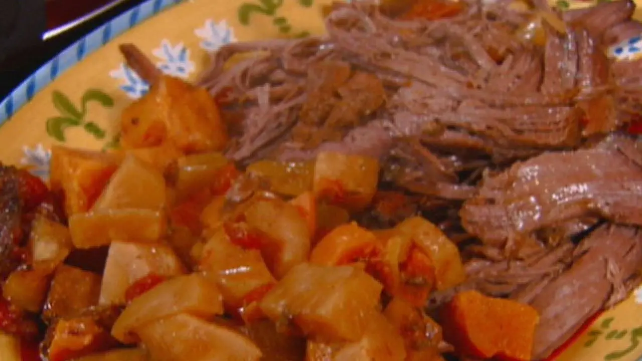 Northern Spice-Rubbed Roast Beef with Root Vegetables
