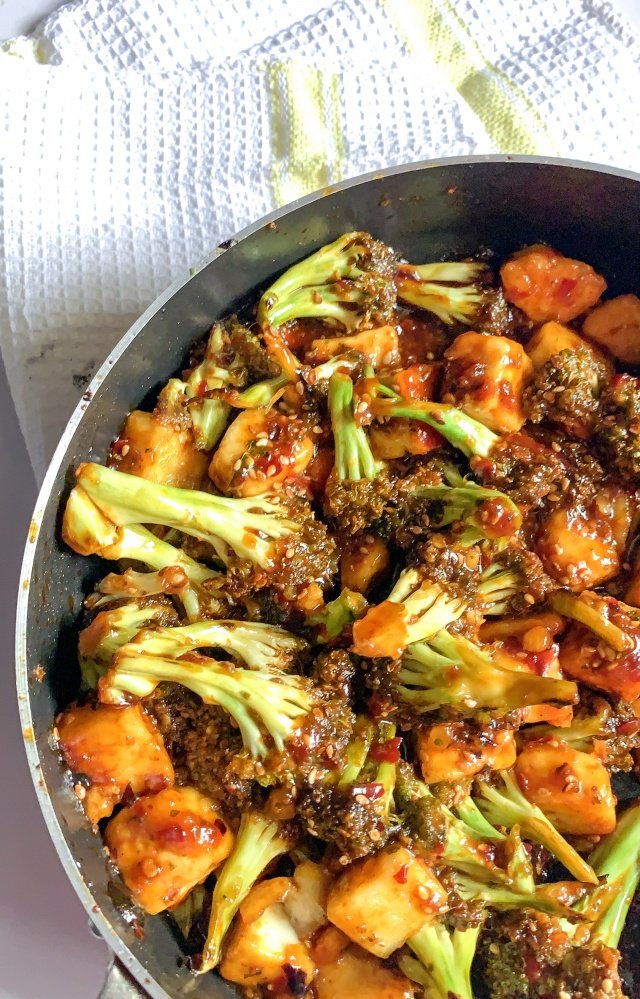 Stir-Fried Tofu with Chili-Garlic Sauce and Broccoli