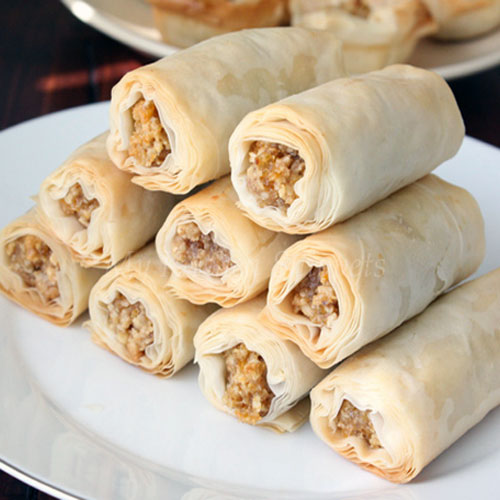 Date and Almond Baklava Rolls