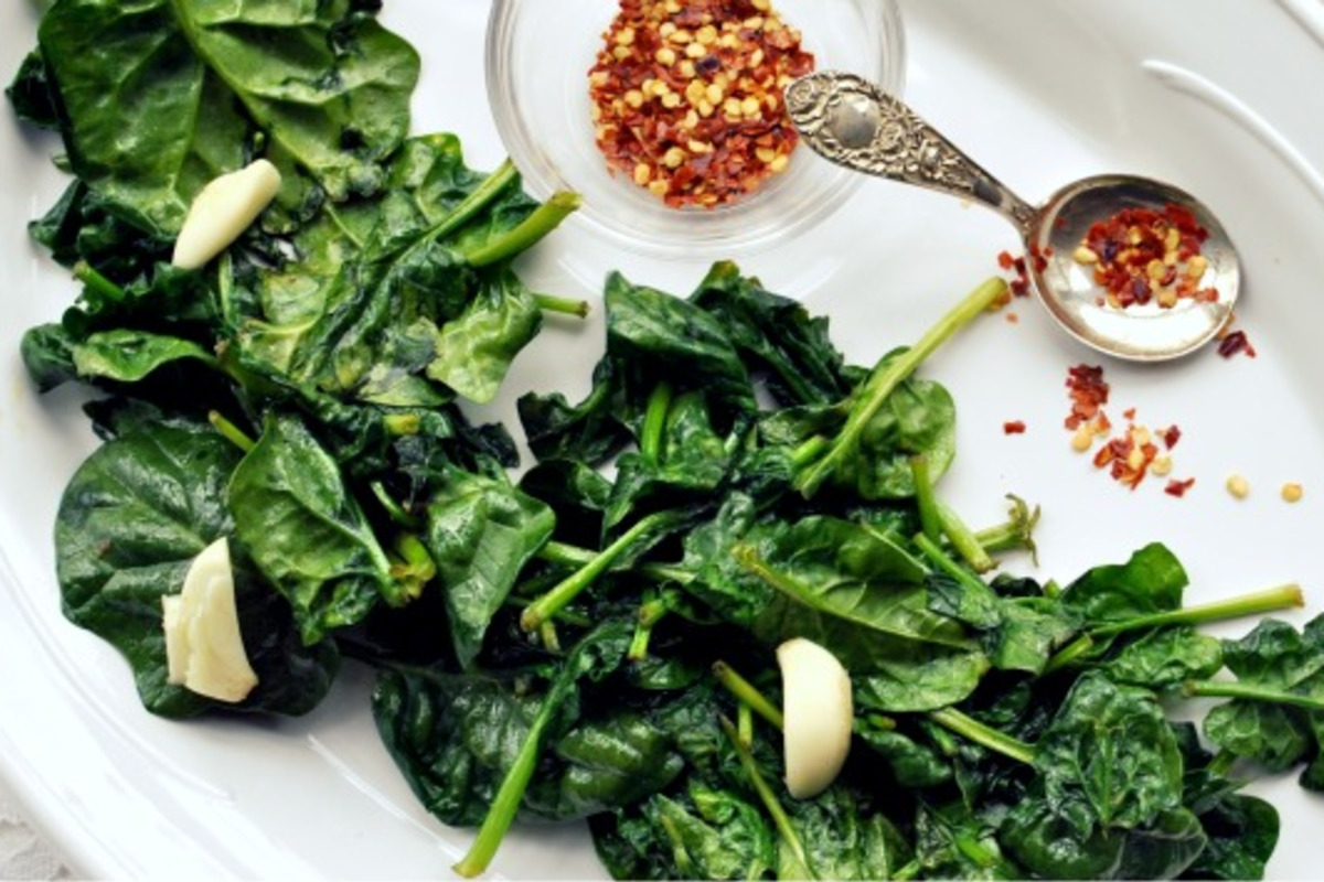 Sautéed Garlic Spinach with Toasted Pumpkin Seeds