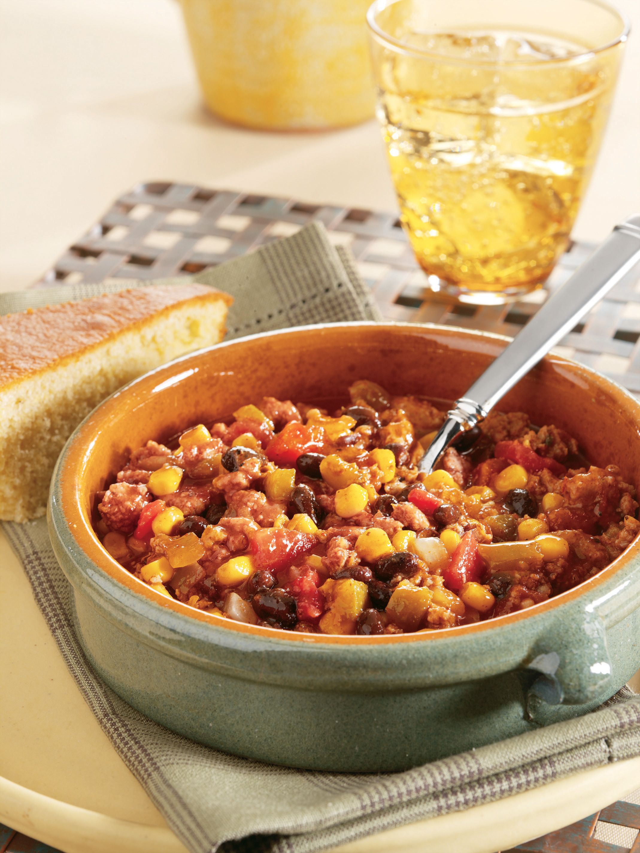 One-Pot Spiced Chili with Black Beans and Corn