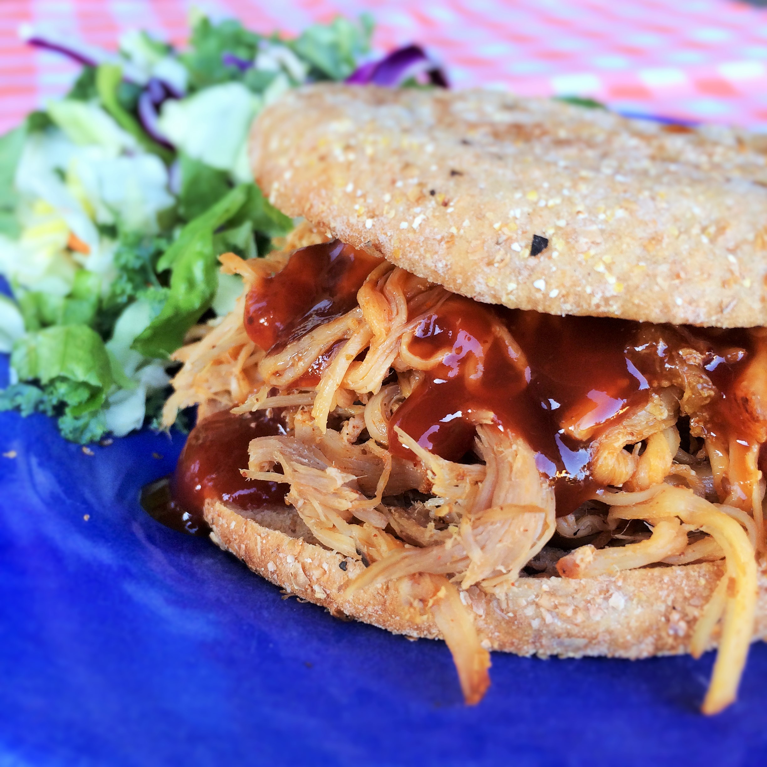 Slow Cooker Tennessee Pulled Pork with Tangy Vinegar Sauce