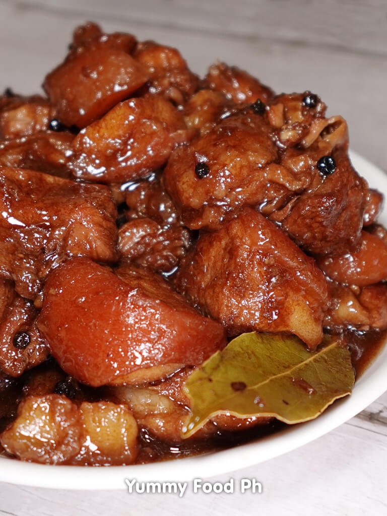 Sautéed Pork Adobo with Garlic and Vinegar Sauce