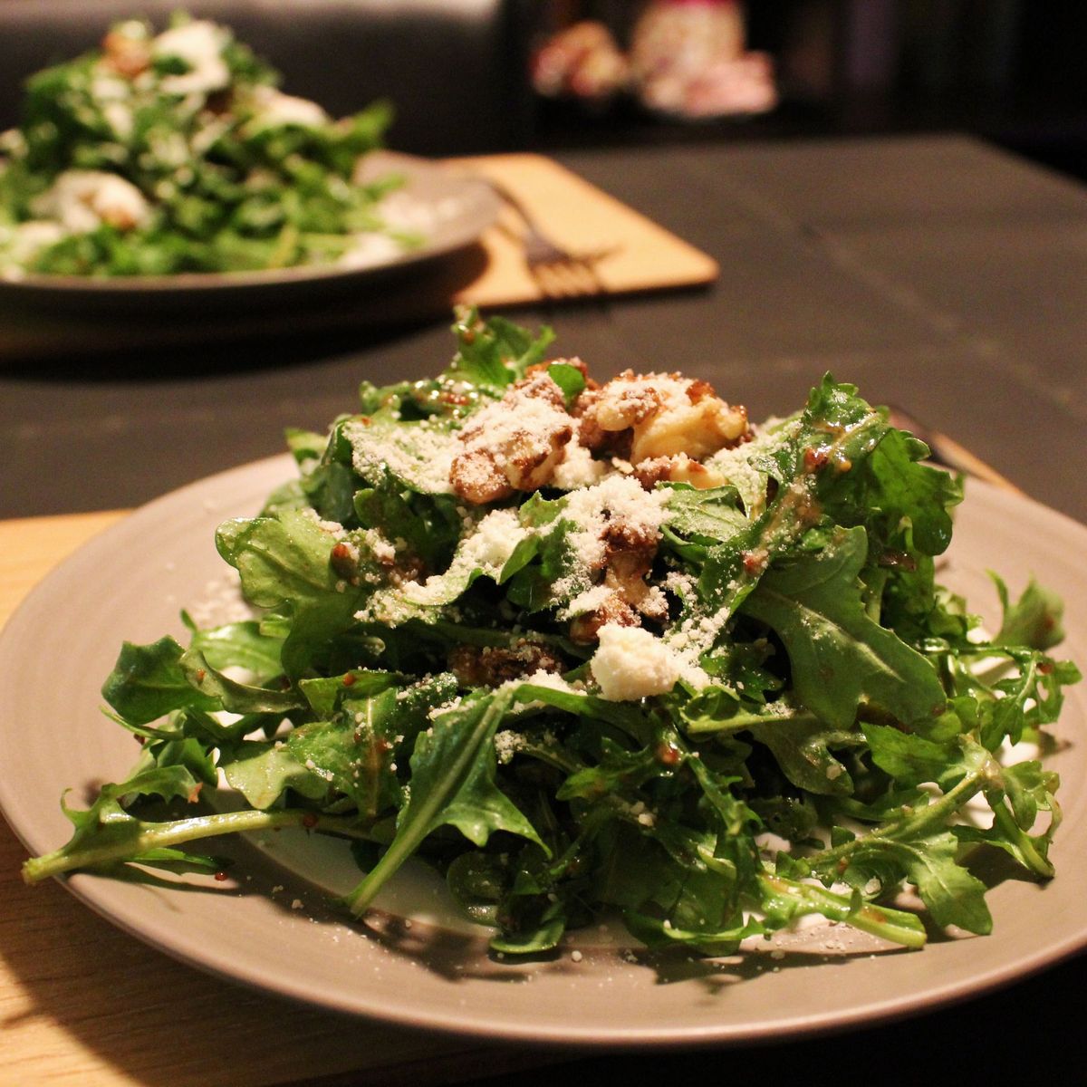 Toasted Walnut and Arugula Salad with Lemon Vinaigrette