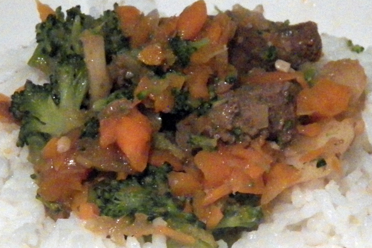 Stir-Fried Beef and Broccoli in Black Garlic Sauce