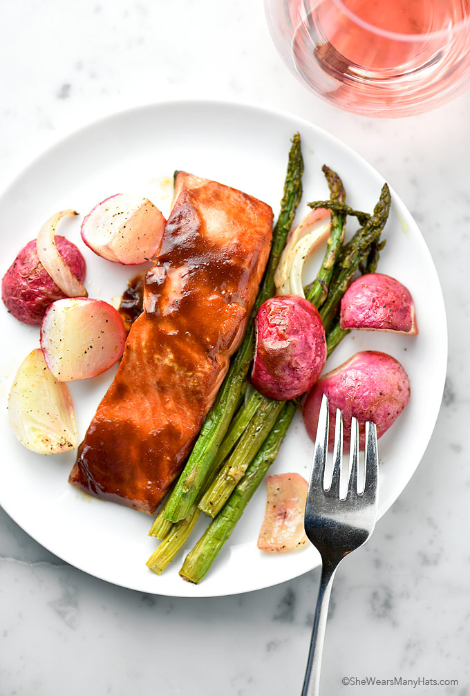Baked Herb-Crusted Salmon with Roasted Vegetables
