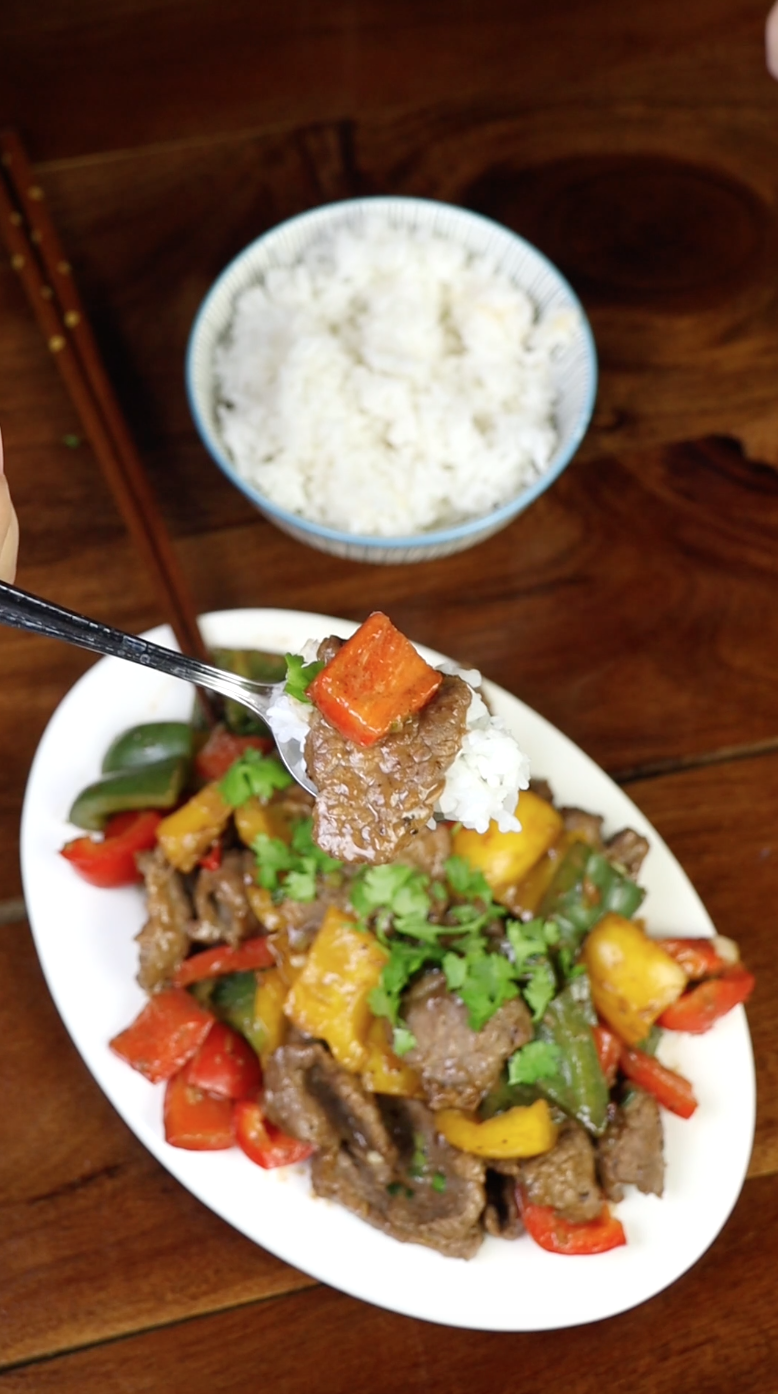 Spiced Beef Stir-Fry with Peanuts and Bell Peppers