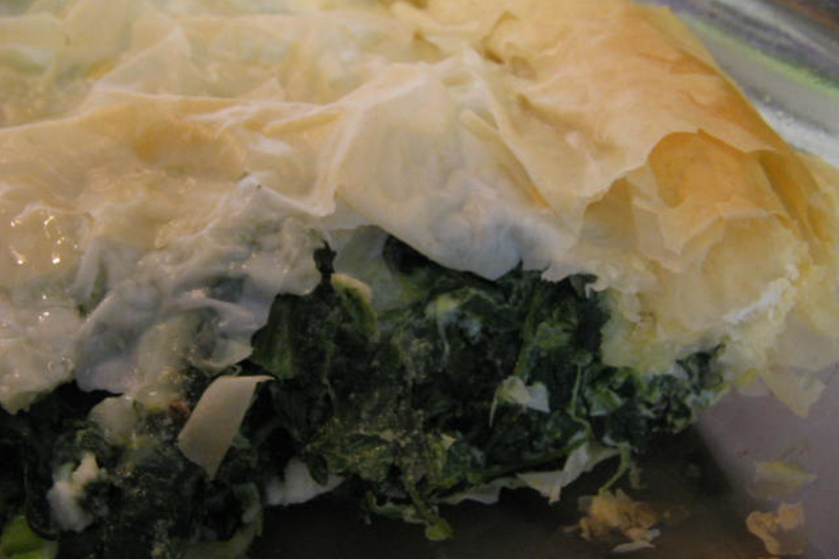 Oven-Baked Greek Spinach and Feta Pie with Phyllo
