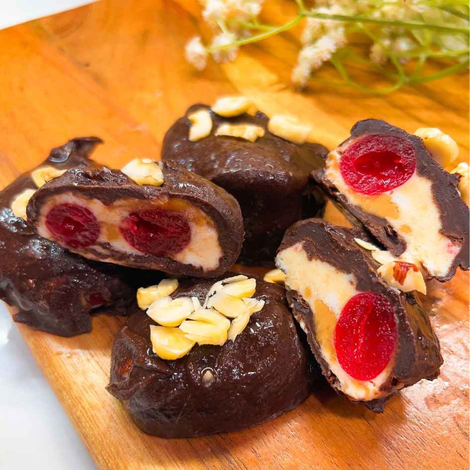 Sautéed Peanut and Chocolate Sweet Bites