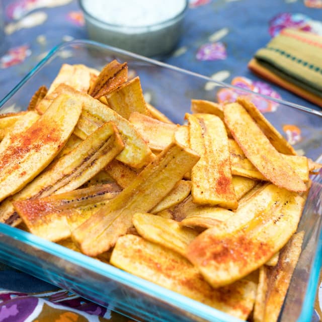Toasted Plantain Chips with Mojo Garlic Dip