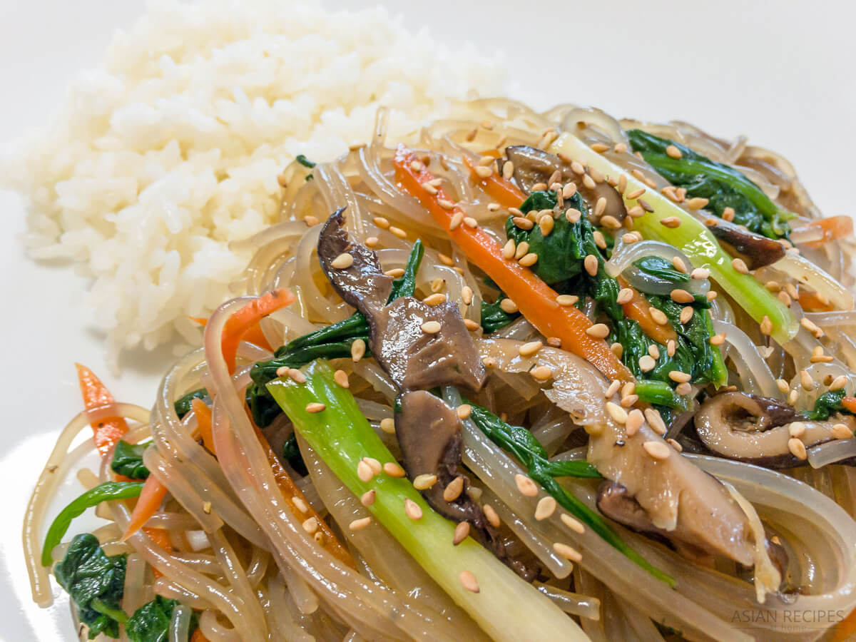 Stir-Fried Japchae Glass Noodles with Spinach and Mushrooms