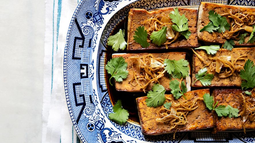 Ginger Garlic Stir-Fried Tofu with Phazyme-Style Ginger Sauce