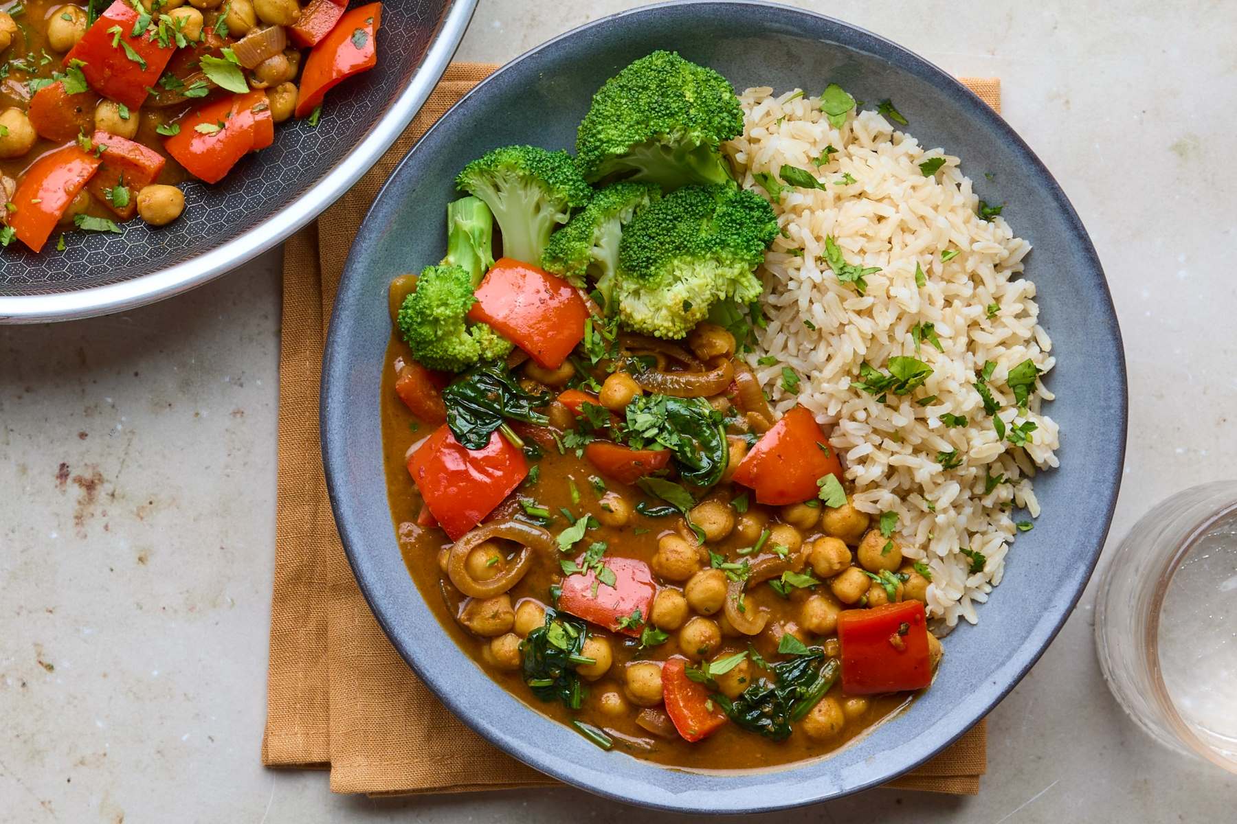 Spicy Vegan Chickpea and Spinach Curry