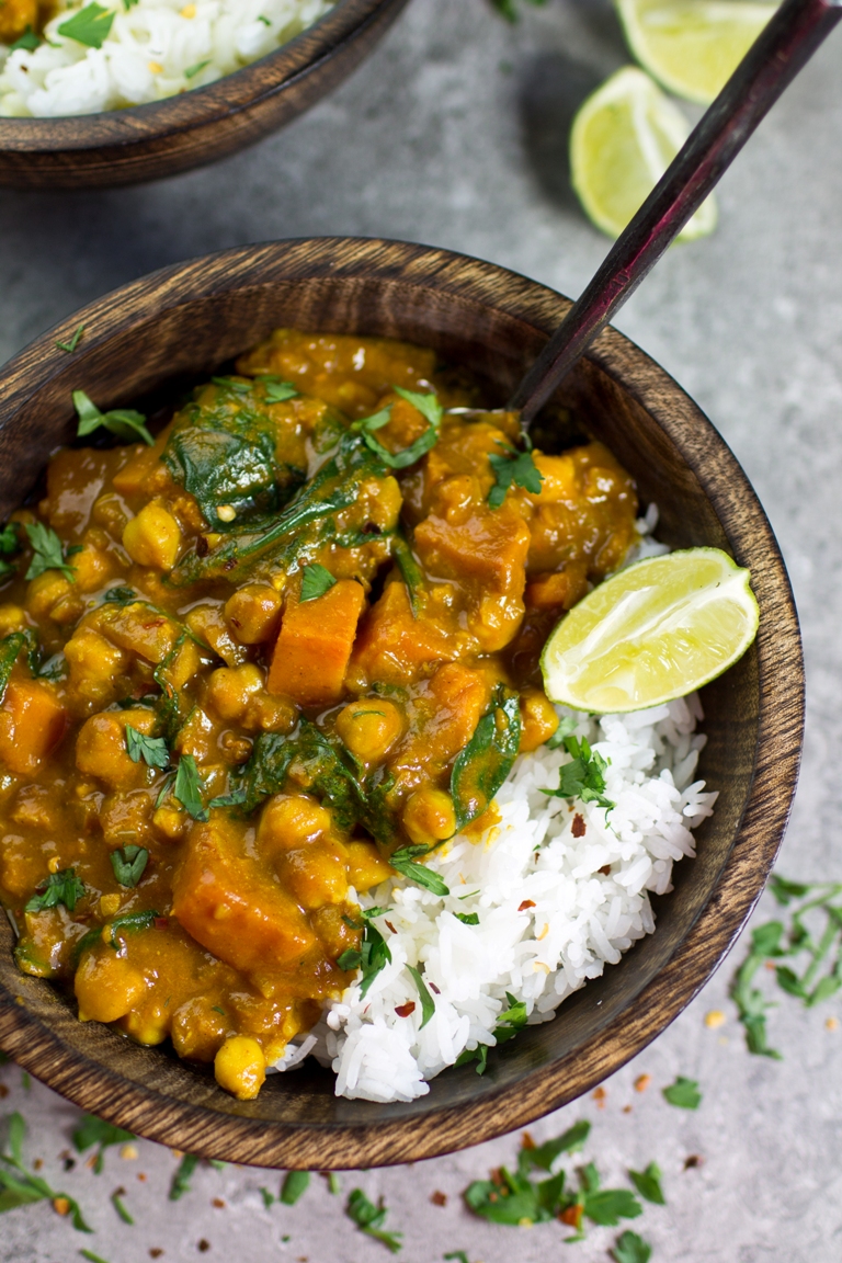 Instant Vegan Coconut Curry with Sweet Potatoes and Spinach