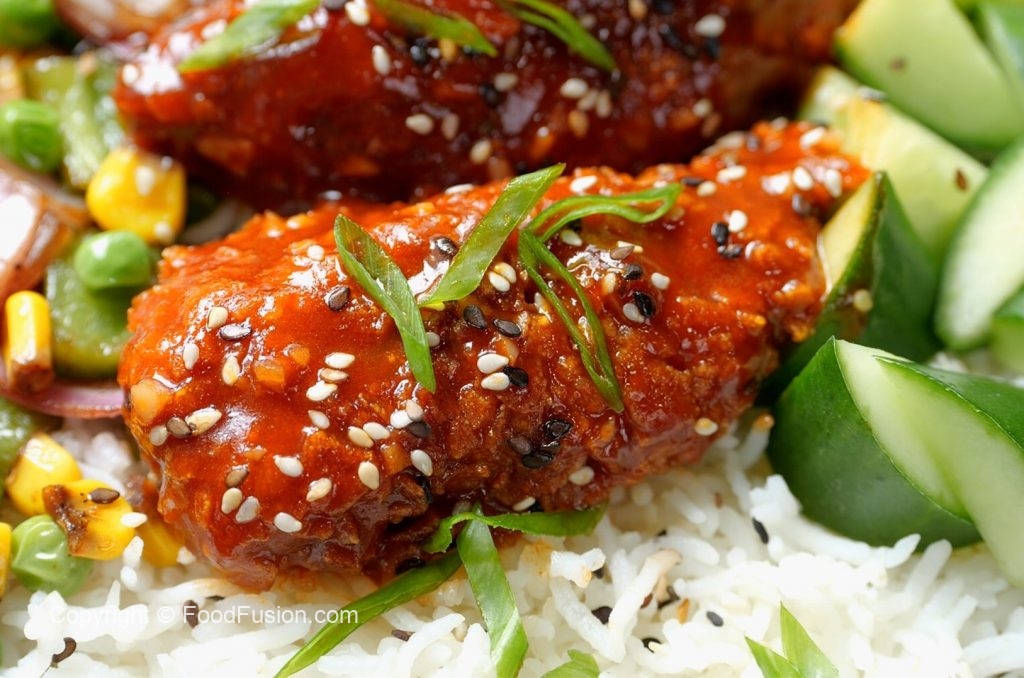Honey-Sriracha Glazed Chicken Bowls with Crispy Veggies
