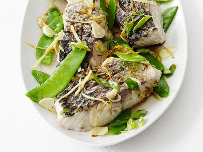 Steamed Fish in Banana Leaf with Ginger and Lime