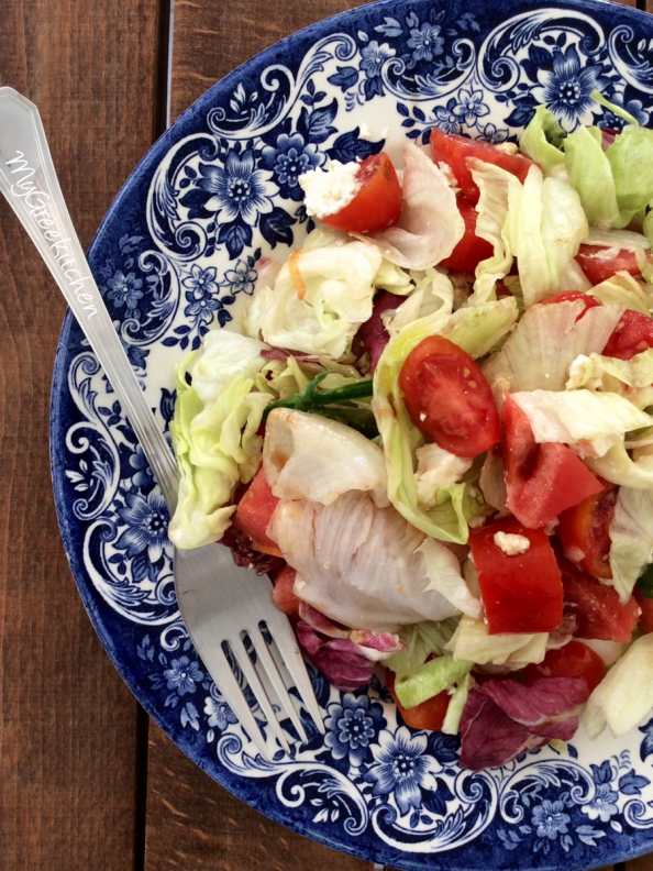 Garden Greens Salad with Tomato Vinaigrette