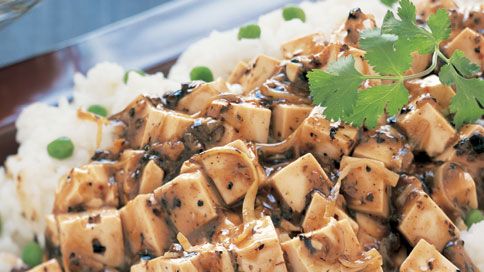 Stir-Fried Tofu with Shiitake Mushrooms and Garlic Sauce