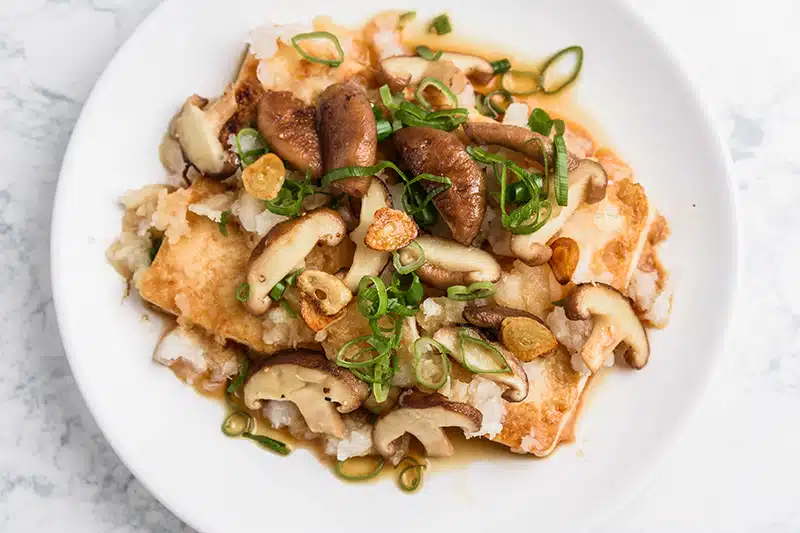 Stir-Fried Rice Noodles with Tofu and Shiitake Mushrooms