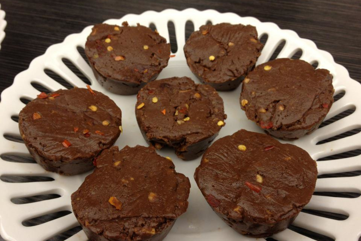 Quick No-Bake Peanut Butter Chocolate Fudge