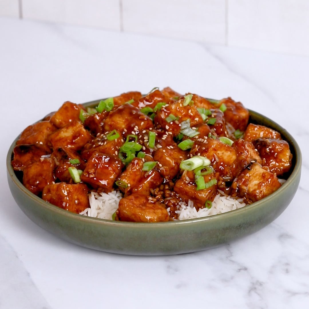 Stir-Fried Tofu with Garlic and Scallions in Spicy Soy Glaze