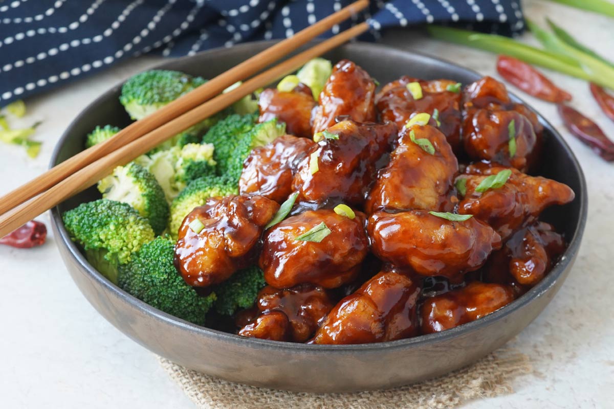One-Pot General Tso’s Chicken with Broccoli