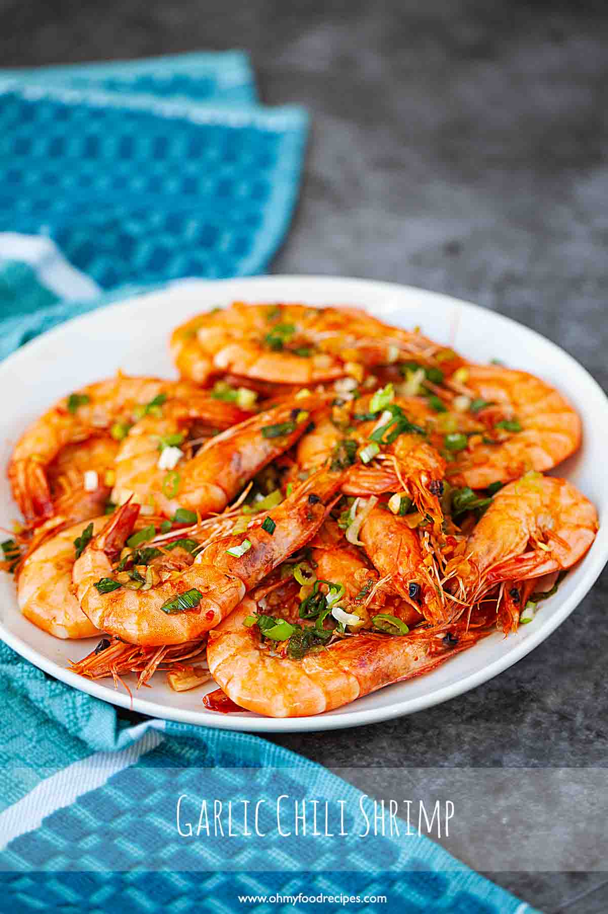 Sautéed Shrimp with Garlic and Spinach in Chili Oil