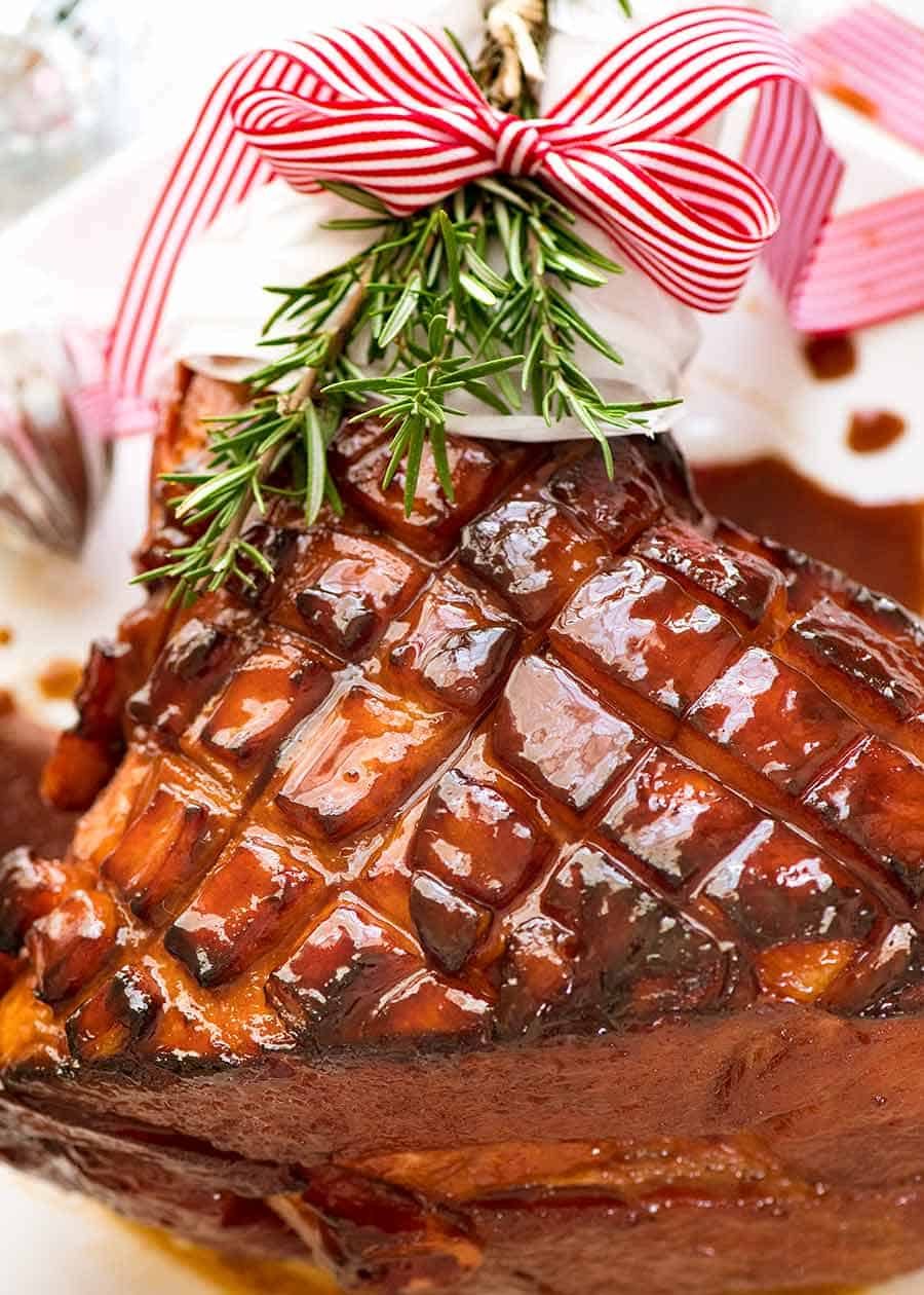 Baked Maple-Glazed Ham with Brown Sugar and Cloves