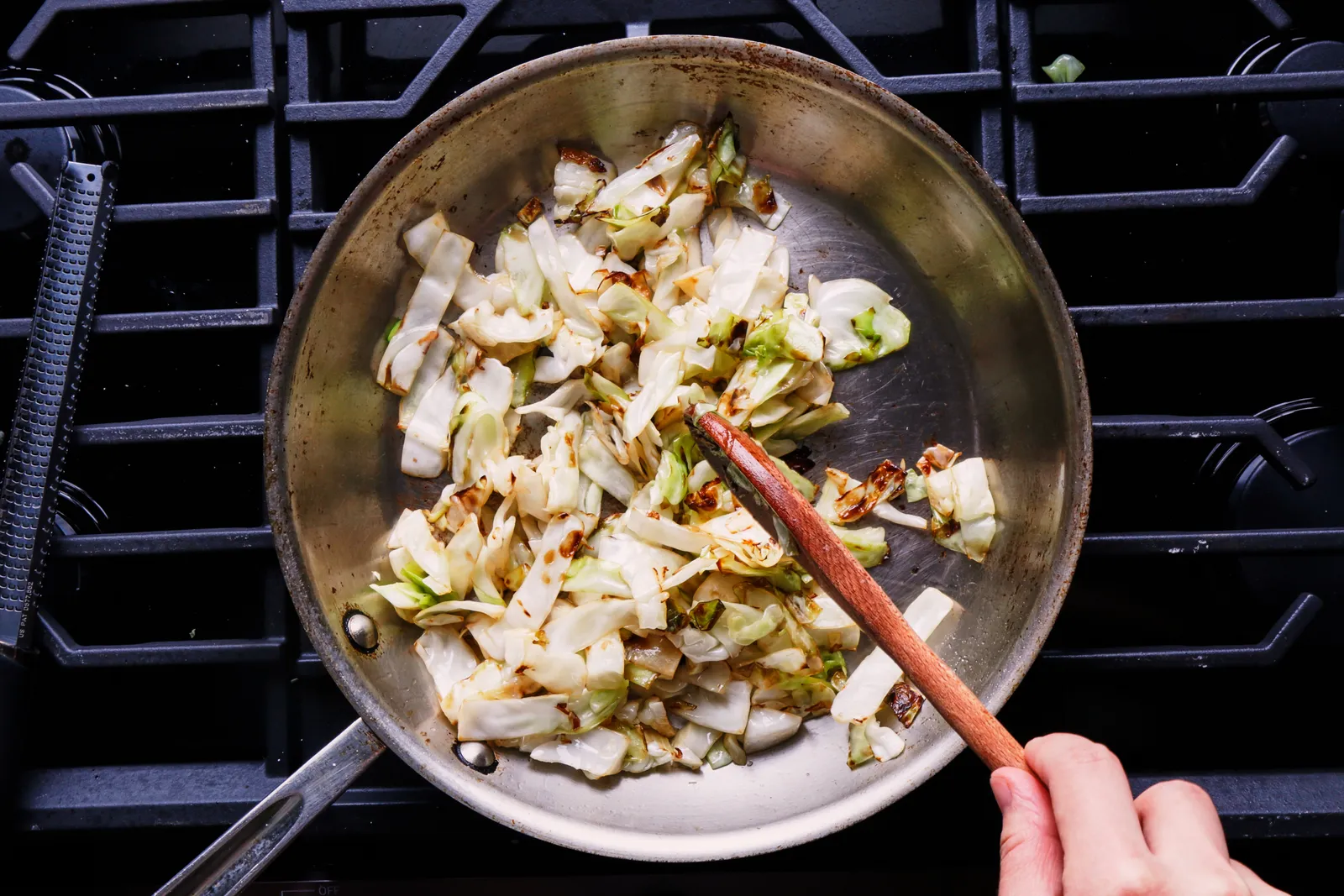 Stir-Fried Udon Noodles with Shredded Pork and Seasonal Vegetables