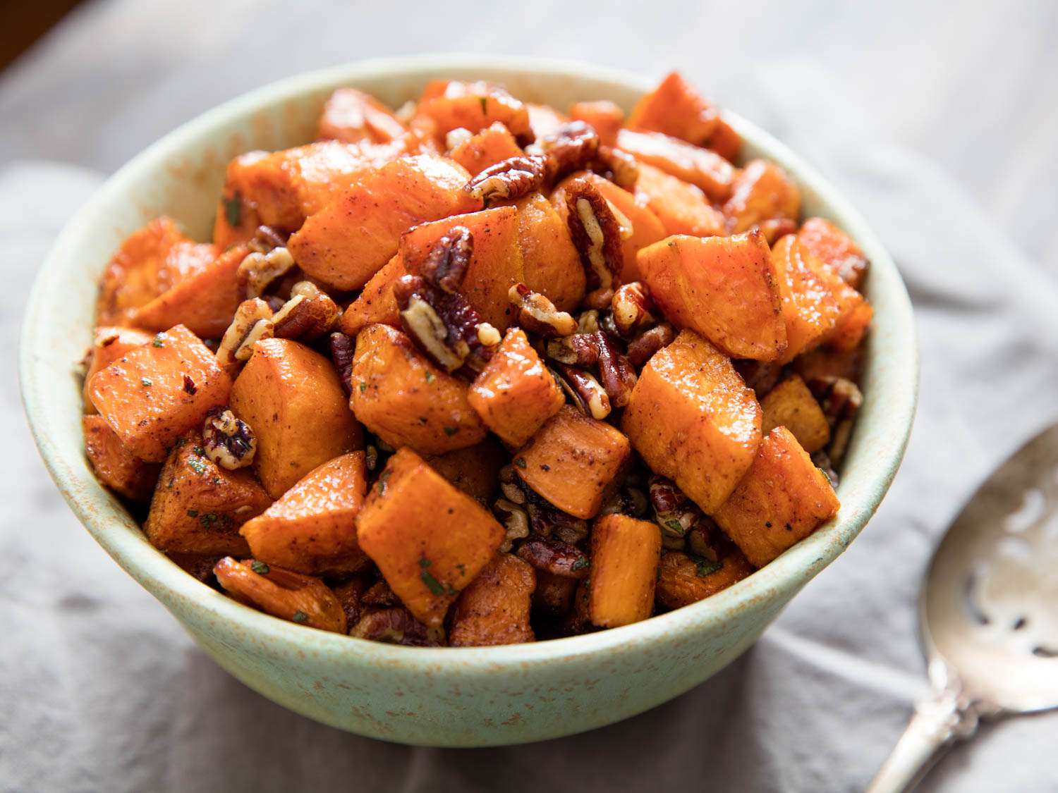 Cinnamon-Spiced Sweet Potato and Pecan Salad