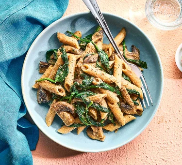 One-Pot Creamy Spinach and Mushroom Penne
