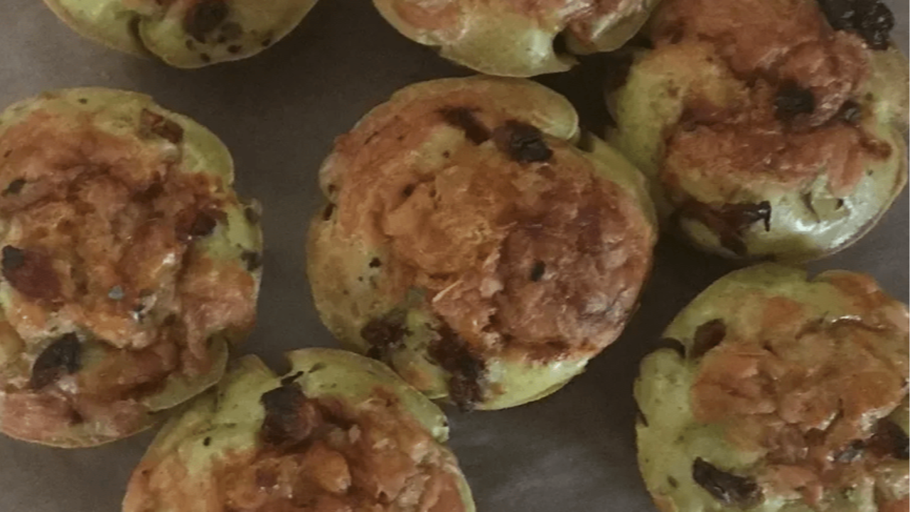 Zucchini Pizza Muffins