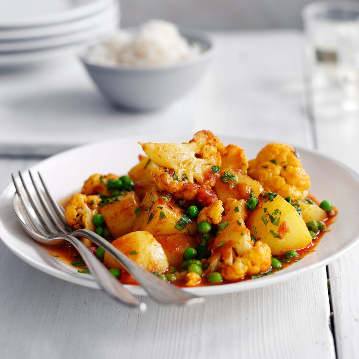 Spiced Indian-Style Cauliflower and Potato Curry