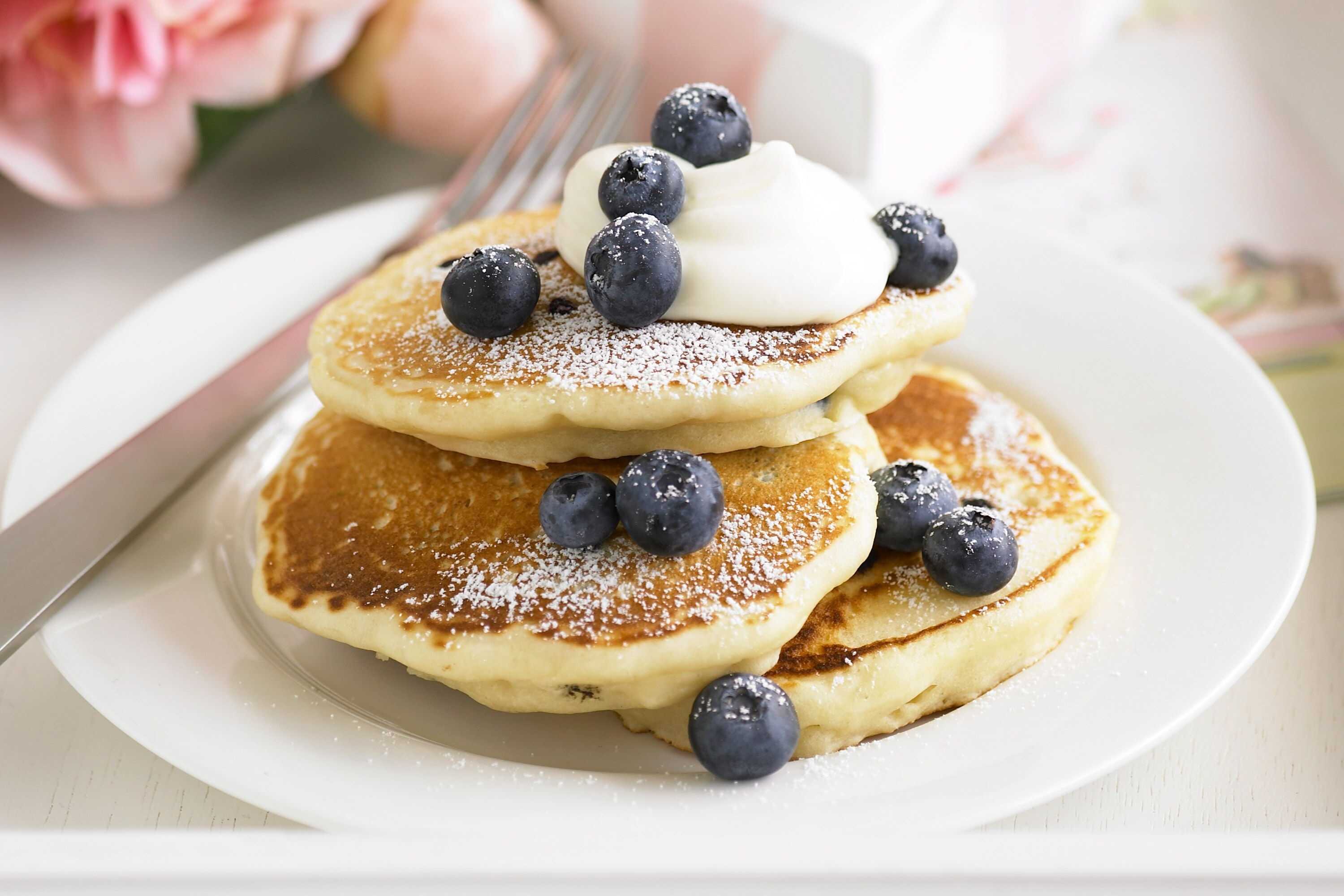 Gluten-Free Blueberry Almond Pancakes