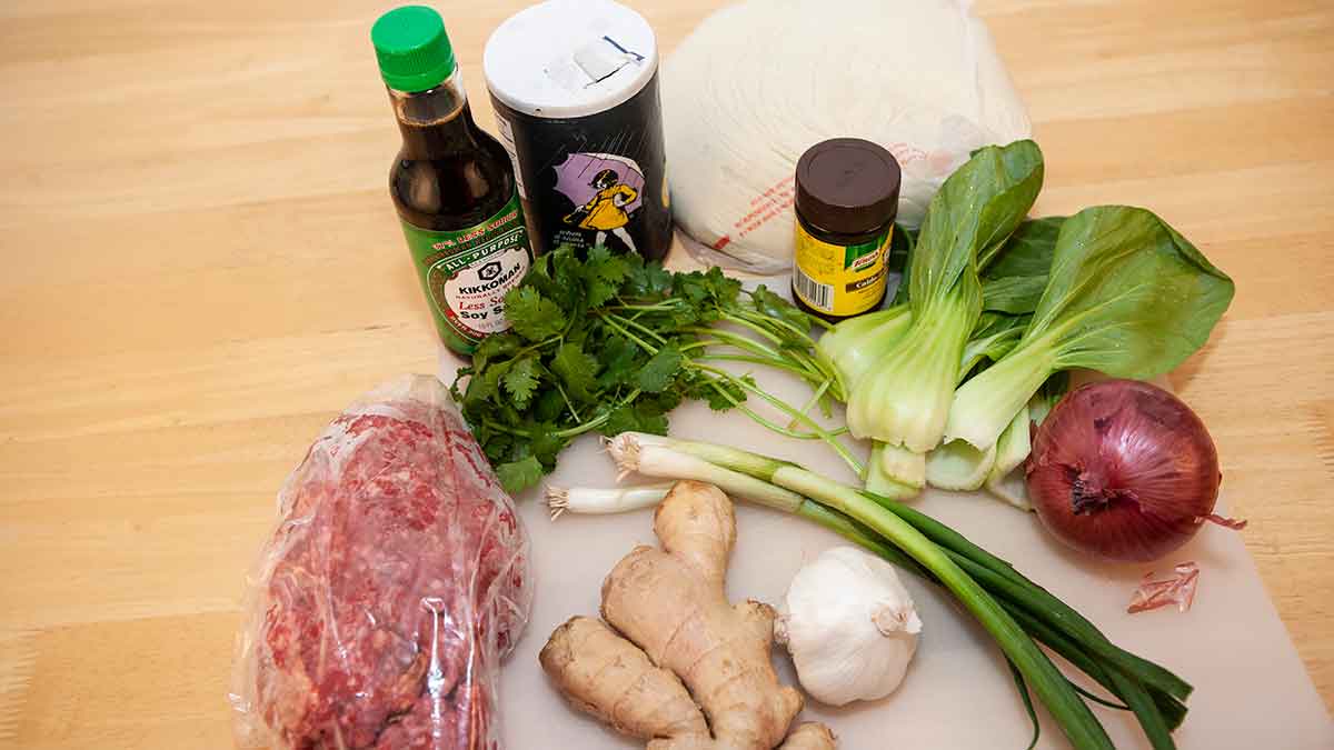 Pan-Fried Tibetan Shapale with Ground Beef and Spices