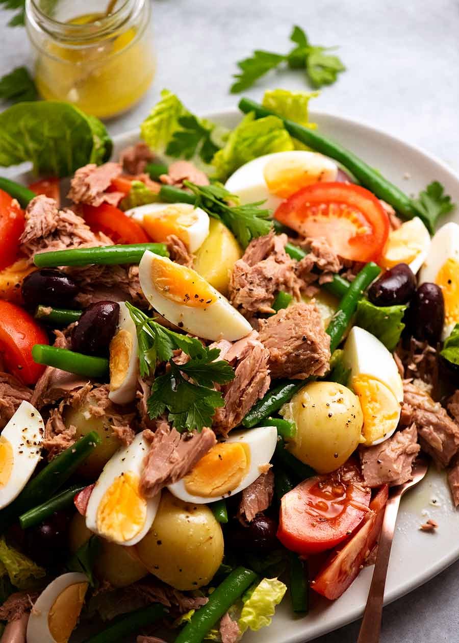 Cold Niçoise Salad with Tuna and Lemon-Olive Oil Dressing