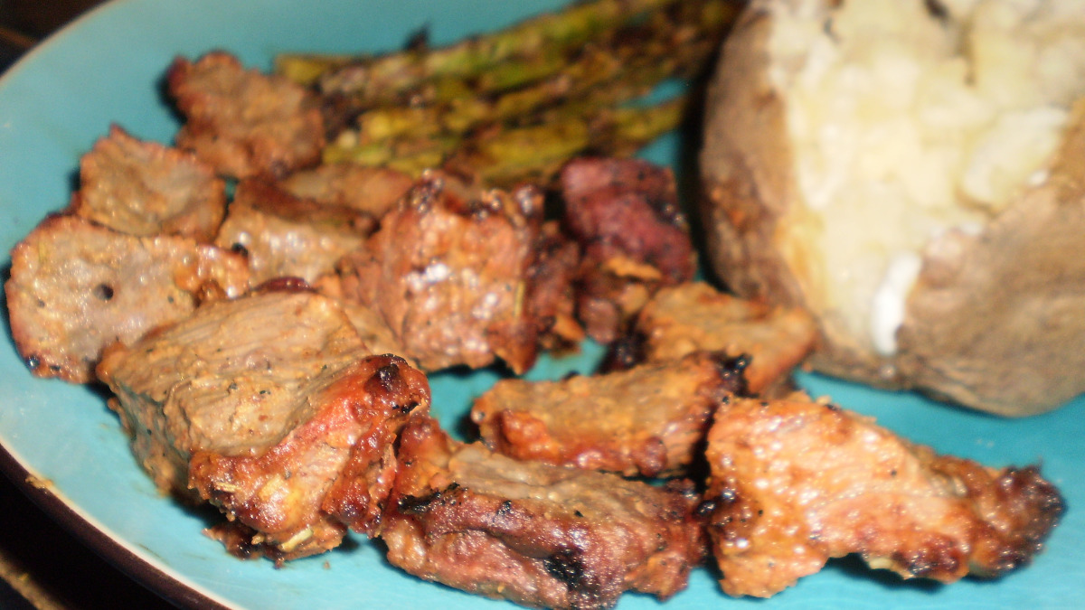 Grilled Irish Beef Skewers with Garlic and Thyme Marinade
