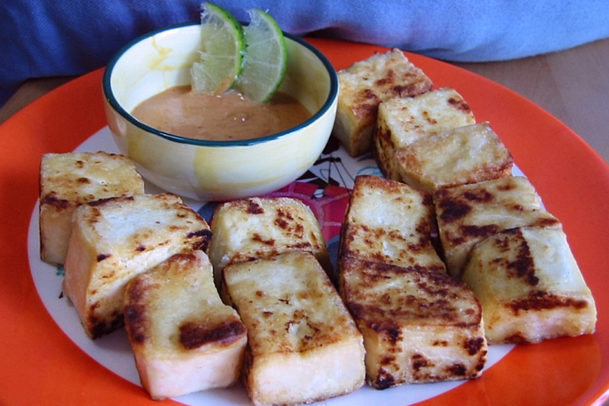 Pan-Fried Tofu with Spicy Garlic Sauce