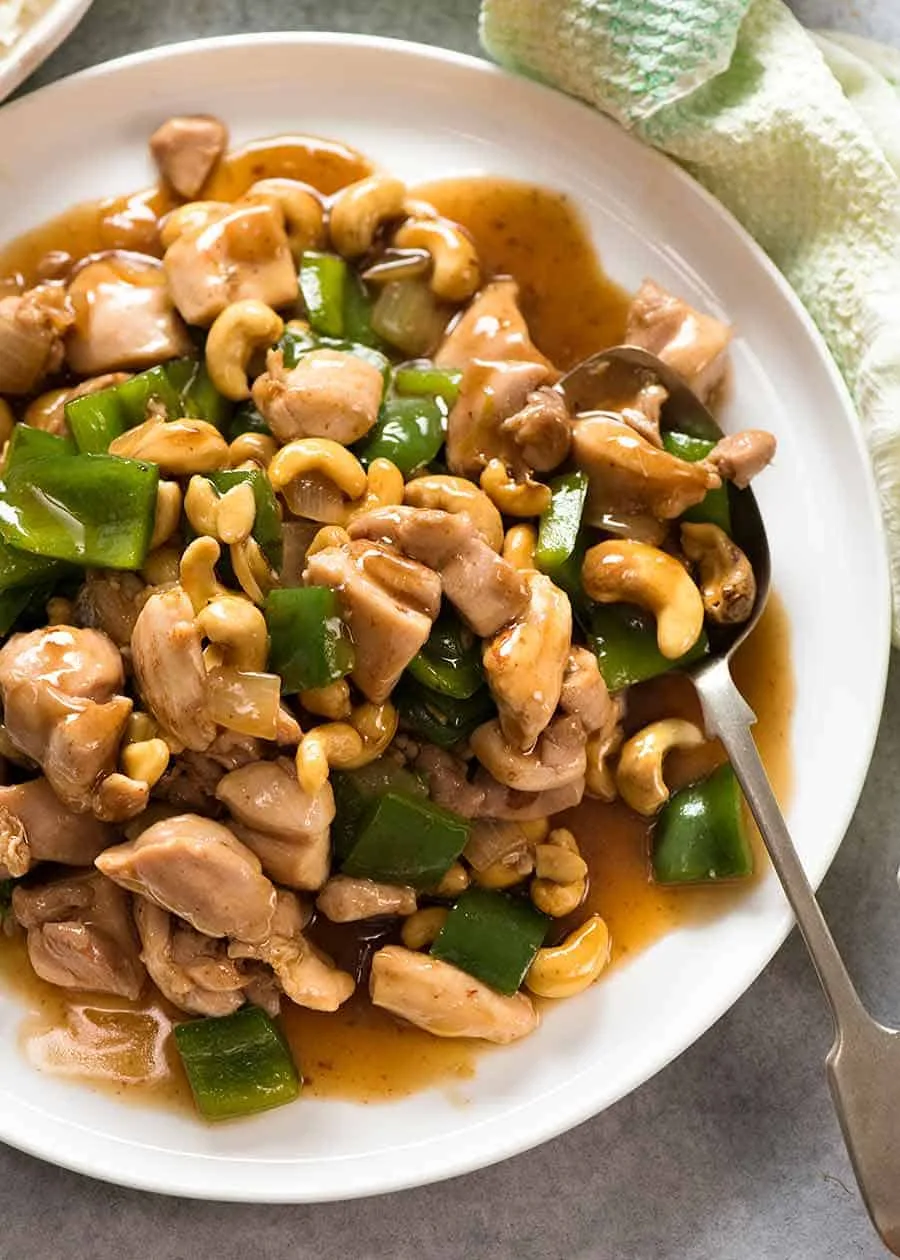 Stir-Fried Ginger Chicken with Broccoli and Cashews