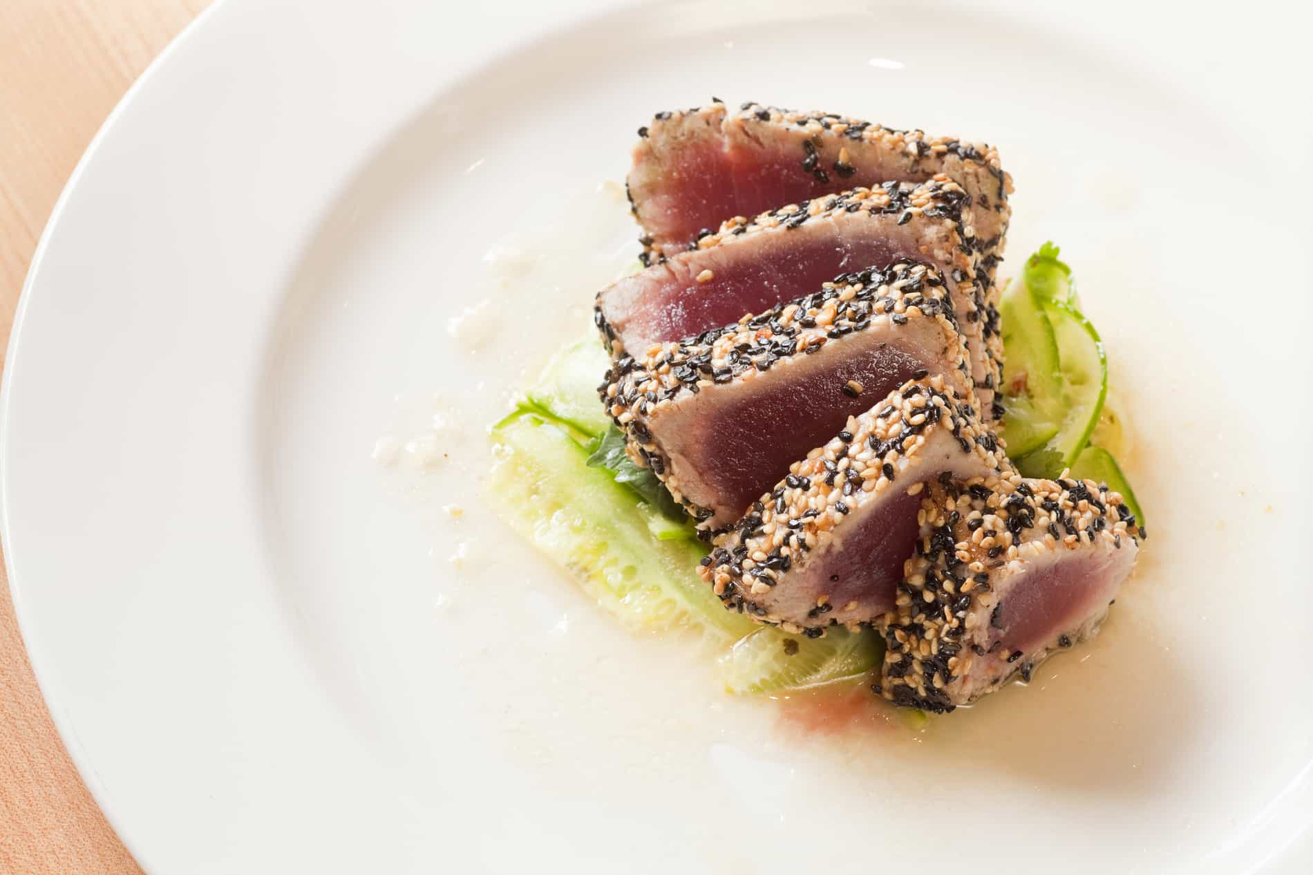 Medium-Rare Seared Tuna with Sesame and Soy Glaze