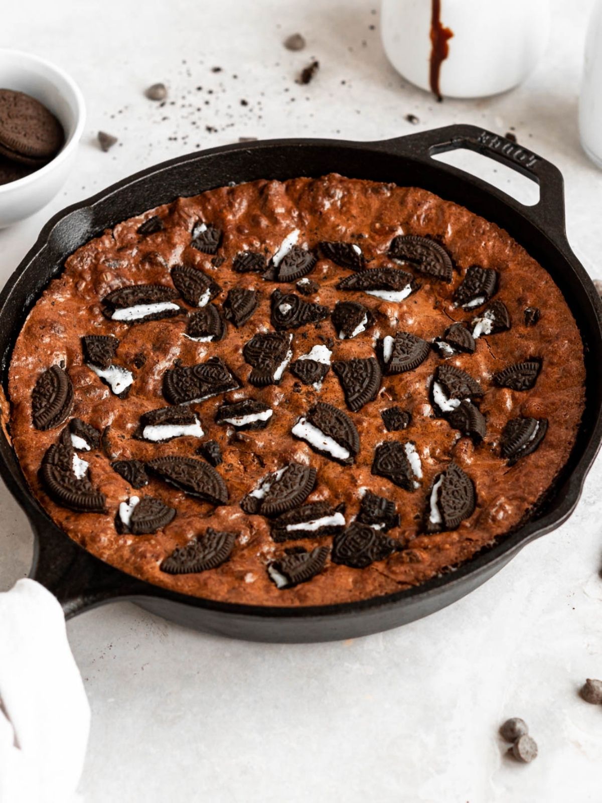 Skillet Brownie with Oreo Cookie Chunks
