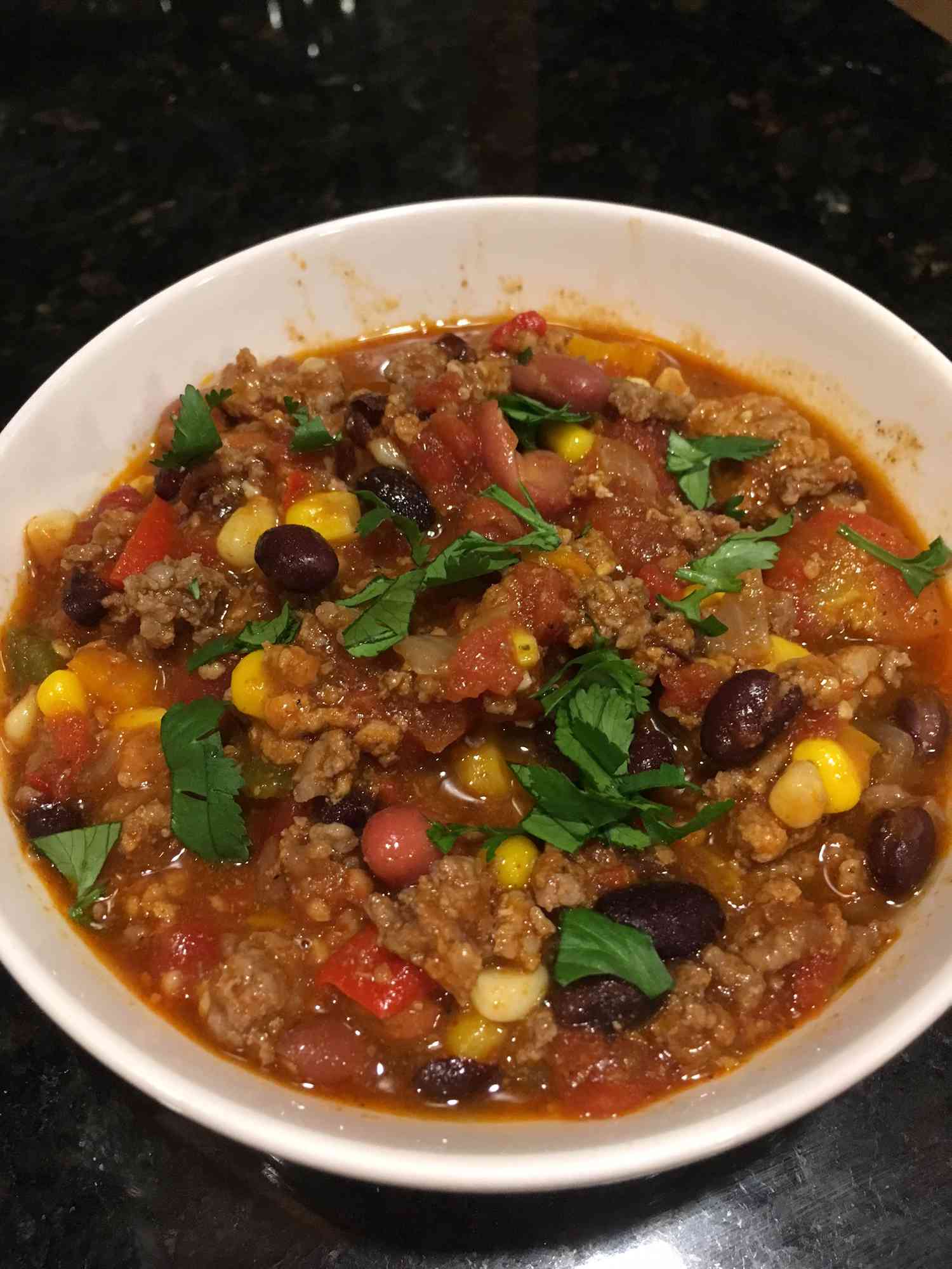 Simple One-Pot Chili with Ground Beef and Beans